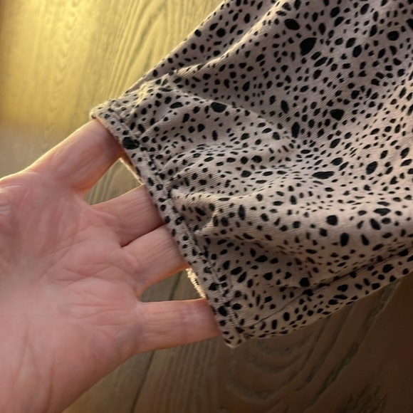 Loft tan 3/4 sleeved with black dots top. Size Small. - Picture 4 of 9